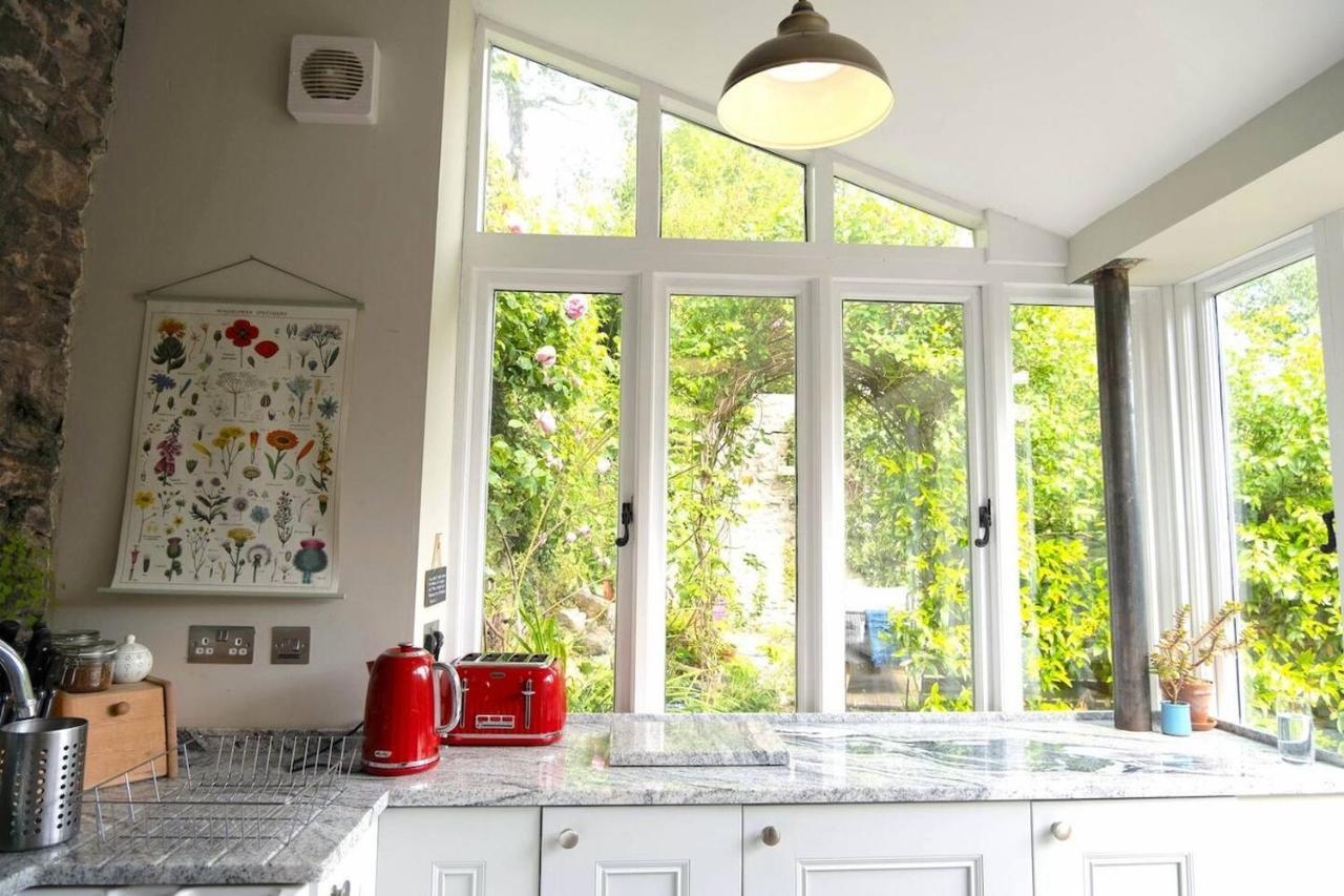 Holiday home Lovely In The Heart Of Somerset, Sleeps 9 Shepton Mallet