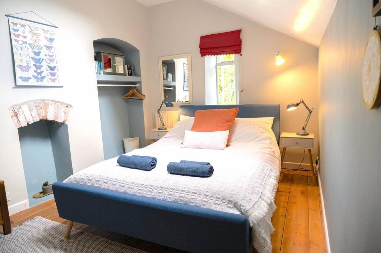 Lovely In The Heart Of Somerset, Sleeps 9 *