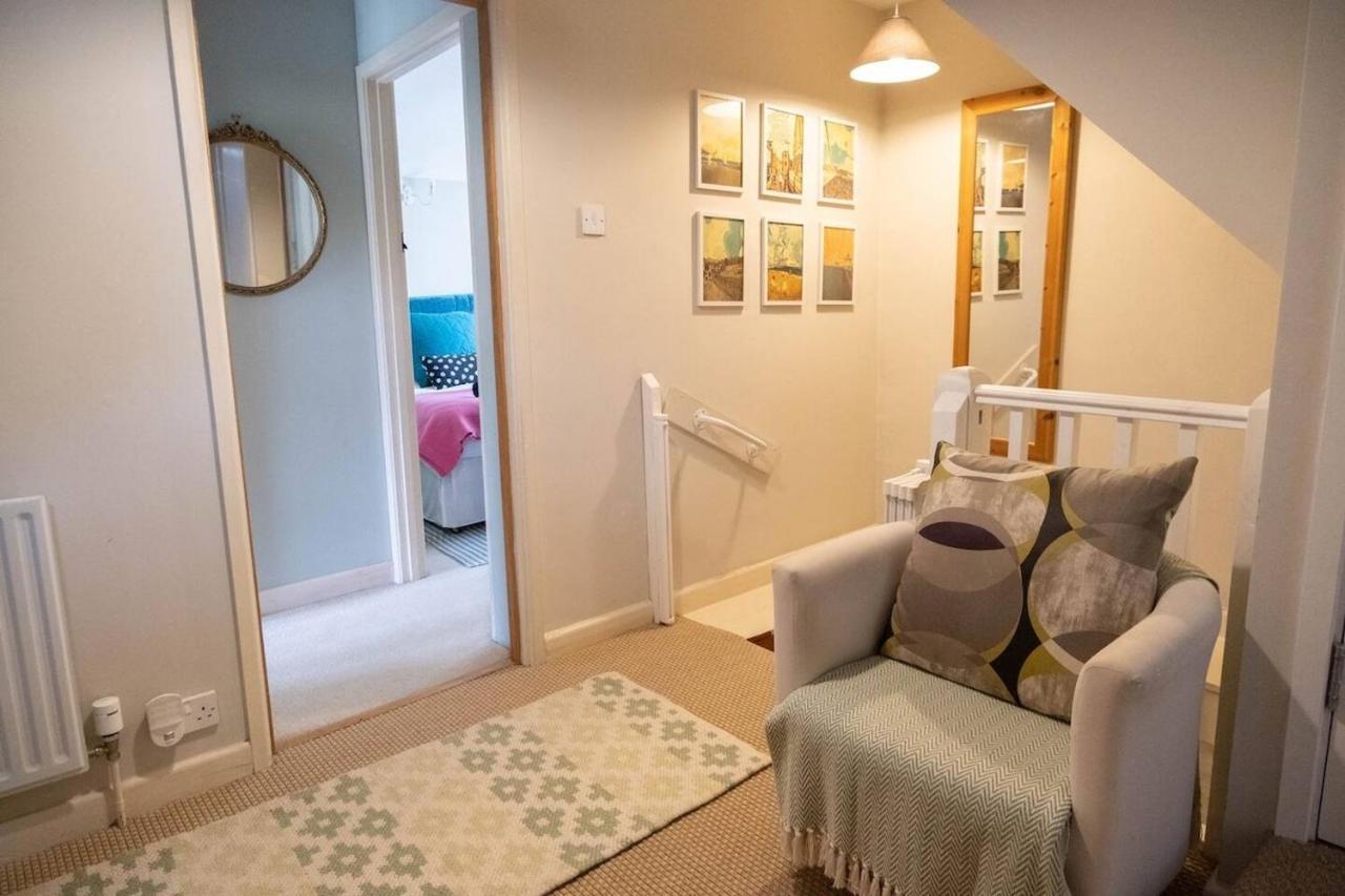 Lovely In The Heart Of Somerset, Sleeps 9 * Shepton Mallet